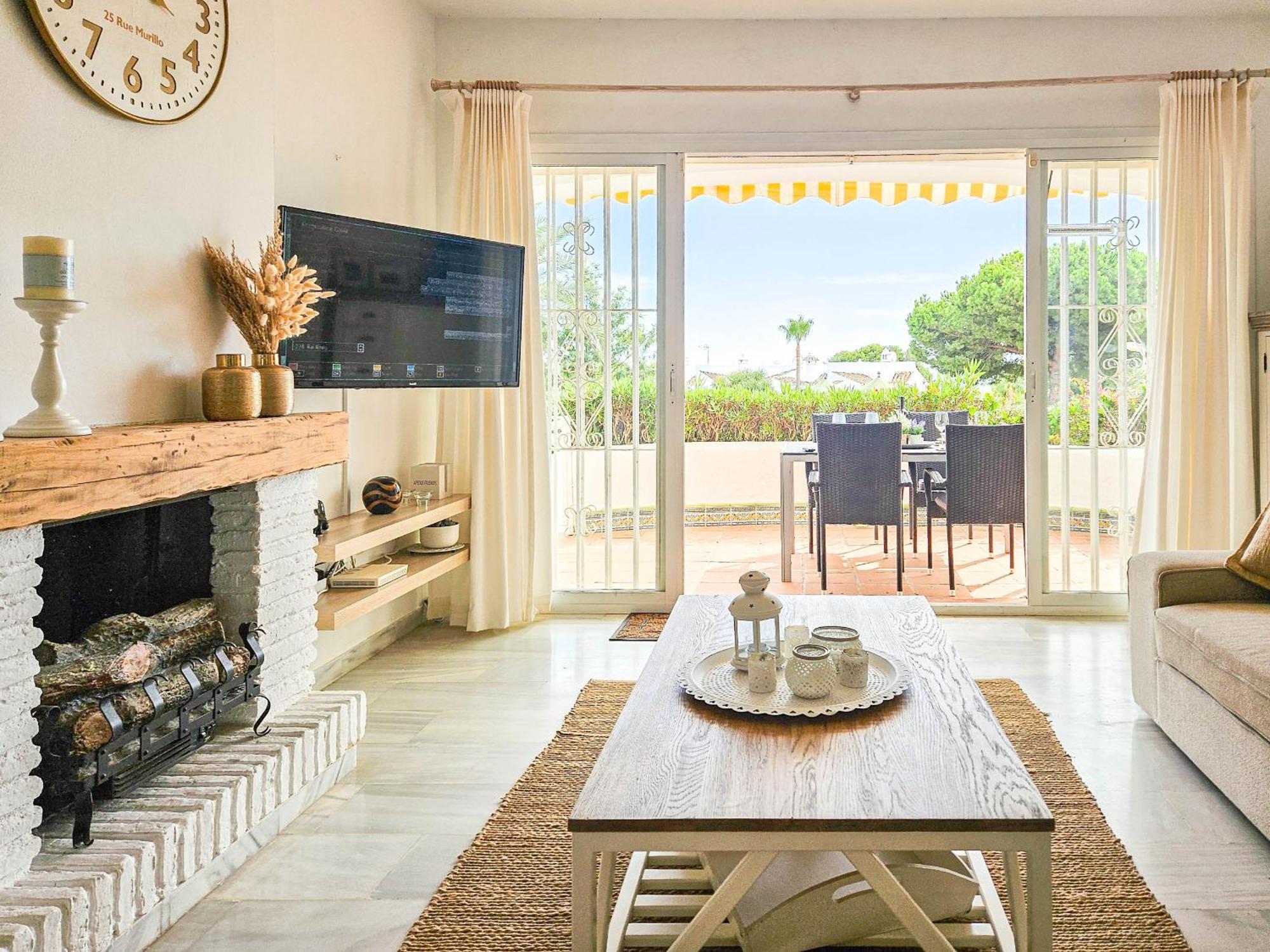 One Bedroom Apartment In Jardines De Calahonda MIJAS COSTA Luaran gambar